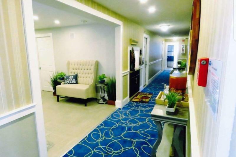 Rodeway Inn ブロックトン エクステリア 写真